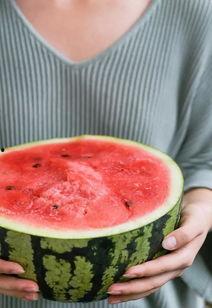 在杭州吃瓜的,品味瓜果，畅享清凉时光