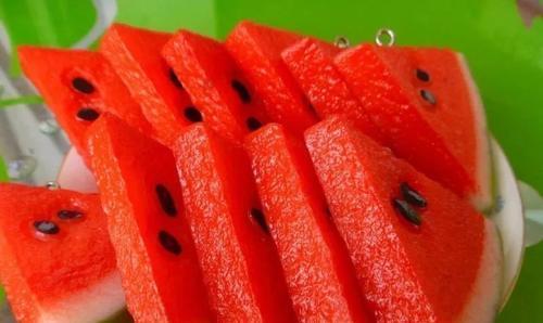 过日子吃瓜,品味日常饮食的美好时光